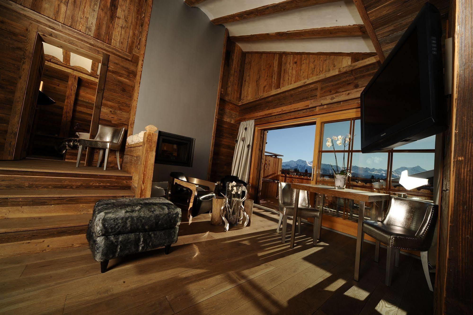 Hostellerie du Pas de l'Ours Relais et Châteaux Crans-Montana Exterior foto